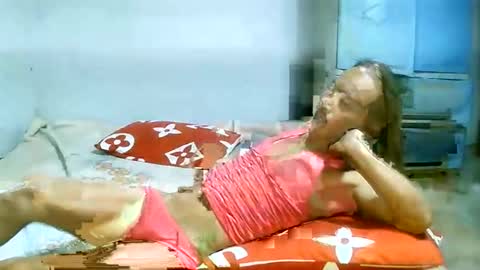 CHUN LY online show from 9, 4, 2026