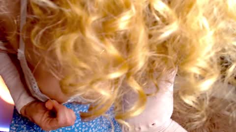 Enchanti online show from 31, 1, 2025