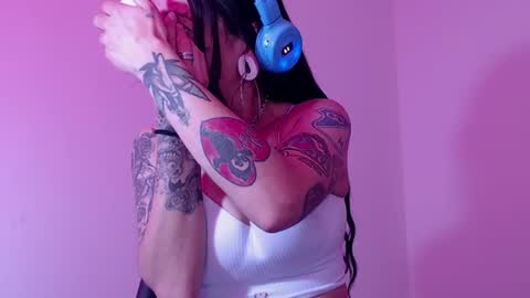 EnchantressQueen online show from 30, 7, 2026