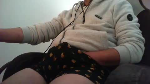 Snapshot of endearment115 chatting on 1, 12, 2024 endearment115 online show from 1, 12, 2024