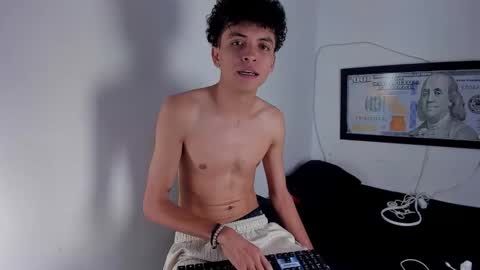 Snapshot of energy_lover137 chatting on 21, 3, 2026 Salo online show from 21, 3, 2026