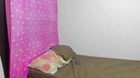 Snapshot of engel20042001 chatting on 11, 12, 2024 engel20042001 online show from 11, 12, 2024