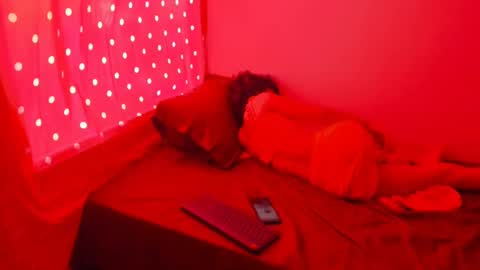 Snapshot of engel20042001 chatting on 12, 12, 2024 engel20042001 online show from 12, 12, 2024