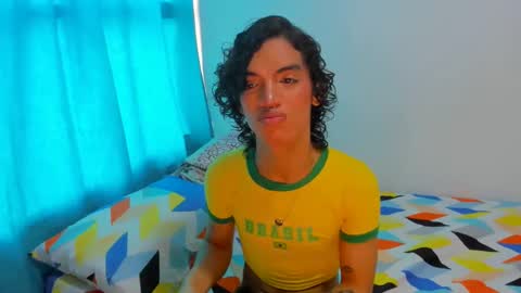 Snapshot of engel20042001 chatting on 18, 12, 2024 engel20042001 online show from 18, 12, 2024