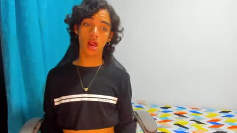 Snapshot of engel20042001 chatting on 19, 12, 2024 engel20042001 online show from 19, 12, 2024