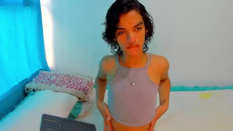 Snapshot of engel20042001 chatting on 29, 12, 2024 engel20042001 online show from 29, 12, 2024