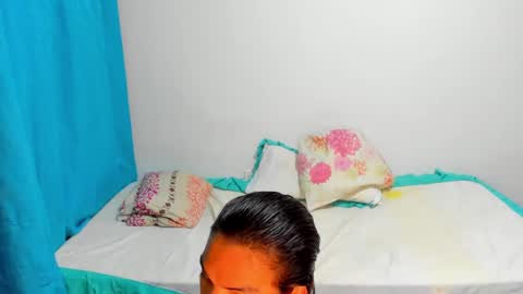 Snapshot of engel20042001 chatting on 5, 1, 2025 engel20042001 online show from 5, 1, 2025