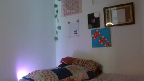 Snapshot of engel20042001 chatting on 10, 10, 2025 engel20042001 online show from 10, 10, 2025