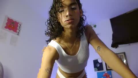 Snapshot of engel20042001 chatting on 13, 10, 2025 engel20042001 online show from 13, 10, 2025