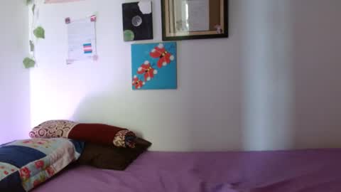 Snapshot of engel20042001 chatting on 15, 10, 2025 engel20042001 online show from 15, 10, 2025