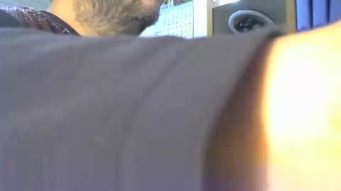 engin_83 online show from 19, 4, 2026