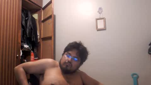 Snapshot of engineer_model_2022 chatting on 5, 7, 2026 engineer_model_2022 online show from 5, 7, 2026