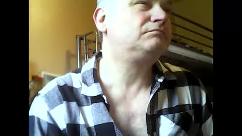 englishguysurrey online show from 7, 10, 2025