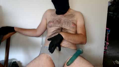 Snapshot of englishshyguyuk chatting on 5, 10, 2025 englishshyguyuk online show from 5, 10, 2025