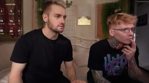 Snapshot of enjohnny chatting on 16, 9, 2025 Johnny online show from 16, 9, 2025