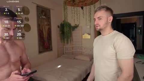 Snapshot of enjohnny chatting on 25, 9, 2025 Johnny online show from 25, 9, 2025