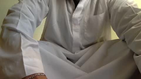 Snapshot of enjooythenut chatting on 24, 1, 2025 Batman online show from 24, 1, 2025