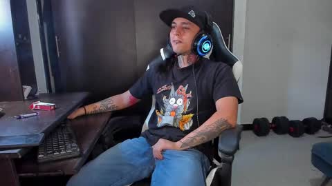 Snapshot of enjoymycock99 chatting on 19, 2, 2025 enjoymycock99 online show from 19, 2, 2025