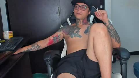 Snapshot of enjoymycock99 chatting on 24, 2, 2025 enjoymycock99 online show from 24, 2, 2025