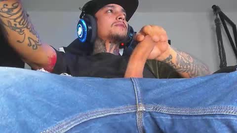 Snapshot of enjoymycock99 chatting on 20, 10, 2025 enjoymycock99 online show from 20, 10, 2025