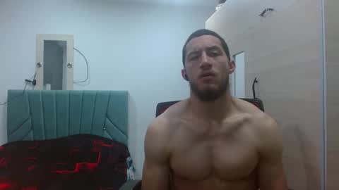 Snapshot of enzo_savage chatting on 19, 10, 2025 enzo_savage online show from 19, 10, 2025