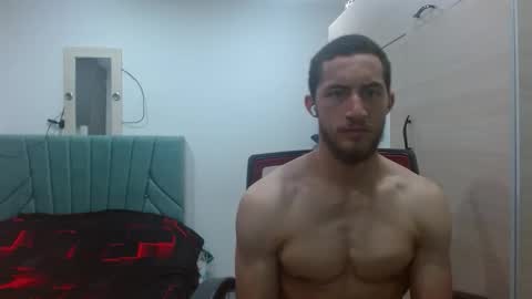 Snapshot of enzo_savage chatting on 21, 10, 2025 enzo_savage online show from 21, 10, 2025