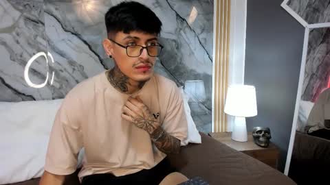 Enzo Rodriguez online show from 22, 10, 2025