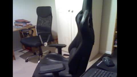 erasmus_d online show from 4, 11, 2025