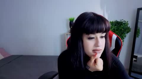 Erika online show from 8, 10, 2025