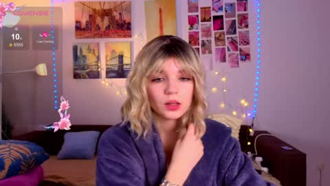 Snapshot of erica_winterr chatting on 14, 1, 2025 Erica Winterr online show from 14, 1, 2025