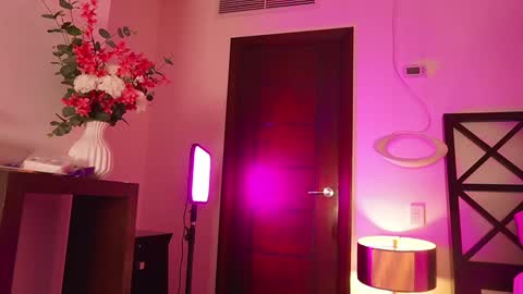 Venus Skye online show from 23, 9, 2025