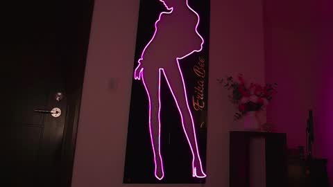 Venus Skye online show from 27, 9, 2025