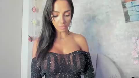 Erikabeee online show from 22, 7, 2026