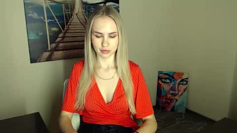 Erika online show from 5, 11, 2025