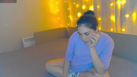 ErikaGloss online show from 20, 1, 2025