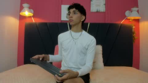 ero_boy40 online show from 9, 8, 2026
