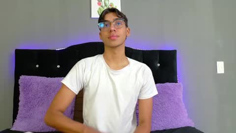 Eros Lux1 online show from 31, 5, 2026