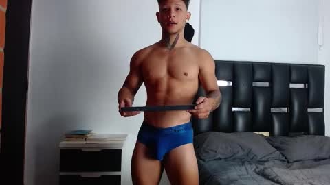 Snapshot of erosscott chatting on 21, 10, 2025 Eros online show from 21, 10, 2025