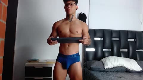 Snapshot of erosscott chatting on 31, 10, 2025 Eros online show from 31, 10, 2025