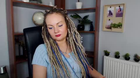 Snapshot of erotic_kaya chatting on 4, 3, 2025 KAYA online show from 4, 3, 2025