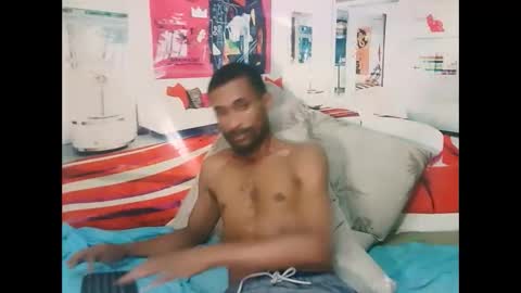 Snapshot of eroticpoison69 chatting on 9, 4, 2026 Liam online show from 9, 4, 2026