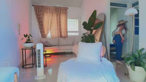 TINY  online show from 19, 10, 2025