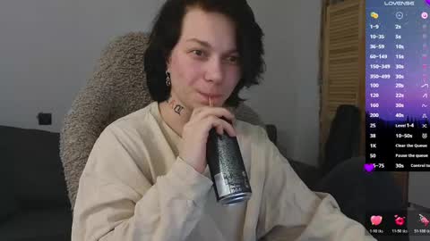 esajukyy online show from 22, 4, 2026