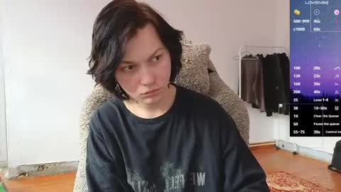 esajukyy online show from 28, 4, 2026