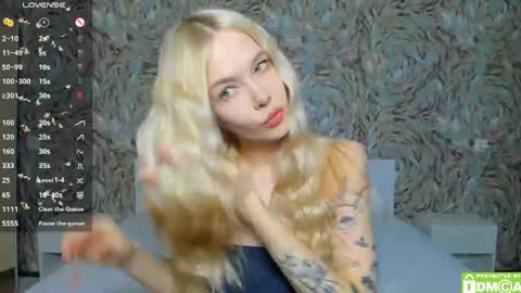 Megan and Brad online show from 23, 7, 2026