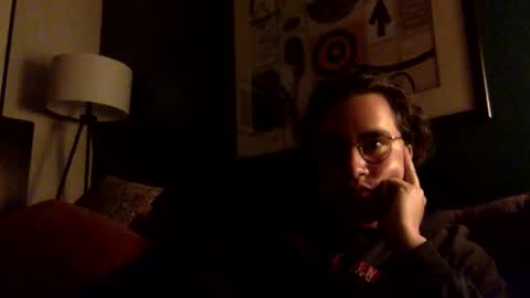 esiiiiis online show from 4, 4, 2026