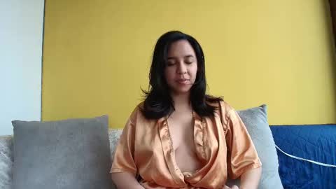 Esmeralda  online show from 17, 11, 2025