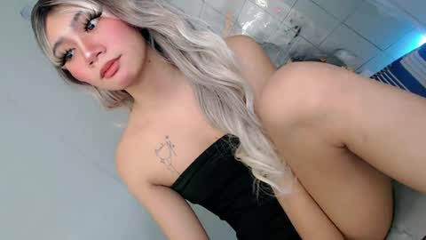 esmeralda28x online show from 22, 6, 2026