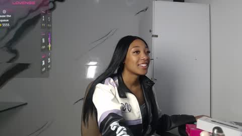 Snapshot of esmeralda_bk chatting on 2, 10, 2025 esmeralda_bk online show from 2, 10, 2025