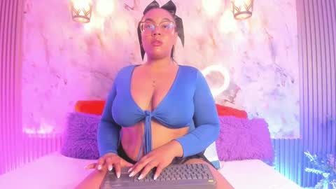 esmeralda online show from 4, 3, 2025